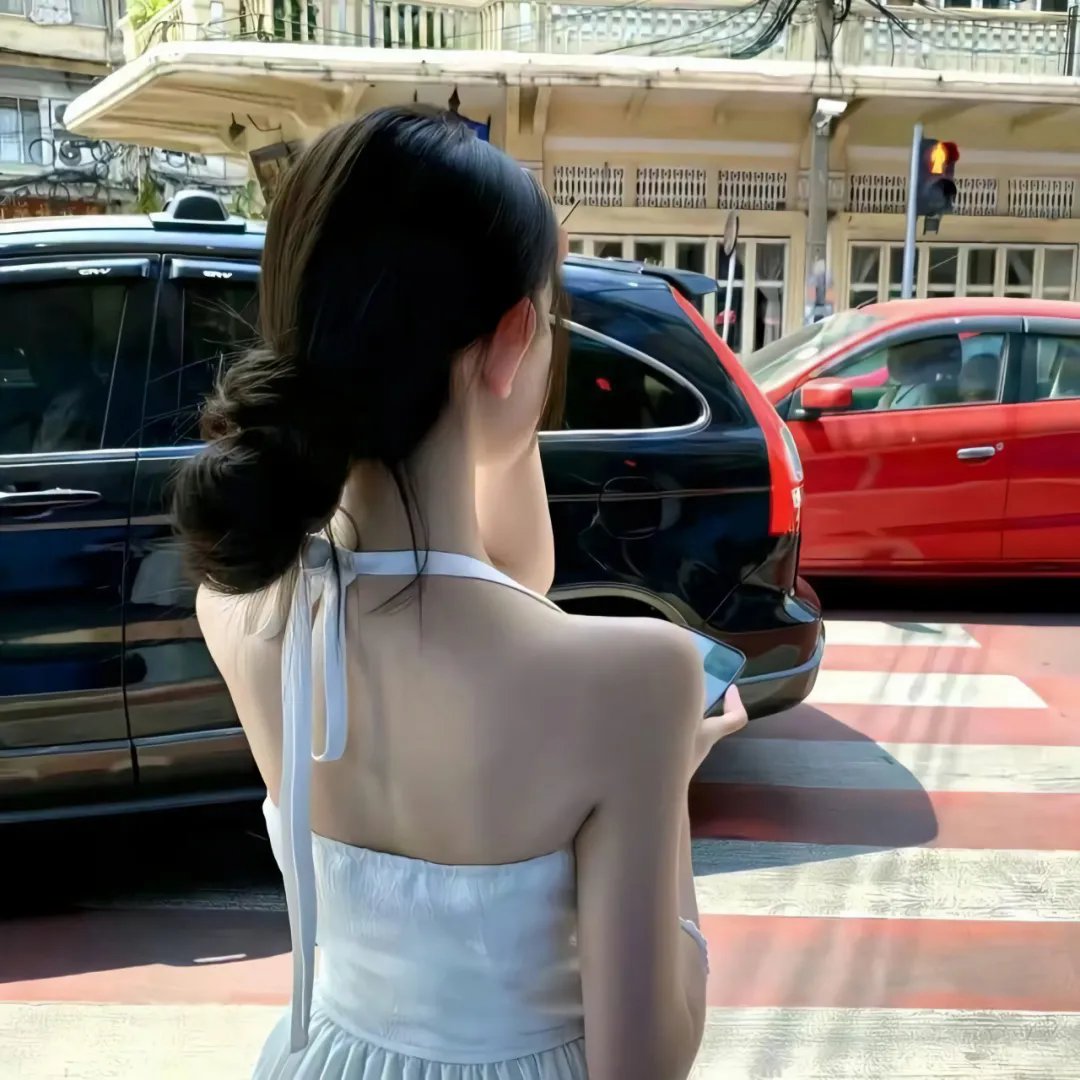 顾盼生香 海报