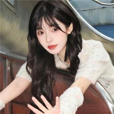 扭曲效应 海报